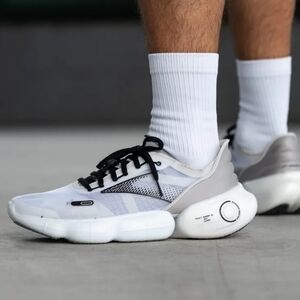 Brooks Aurora BL Running Shoes